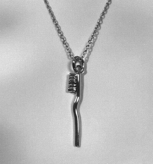 Holy Zuce-Brush Amulet